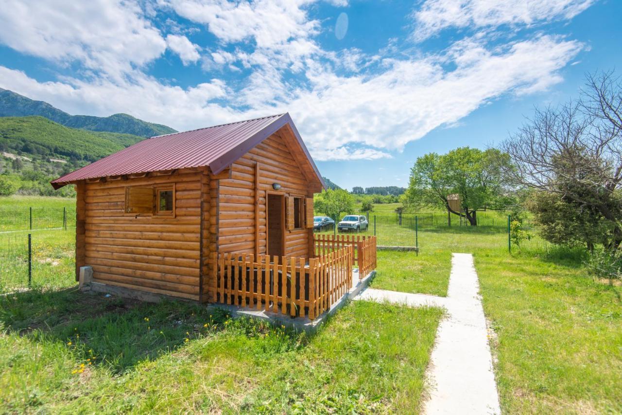 Lovcen Mountain Cottages Njegusi Екстер'єр фото