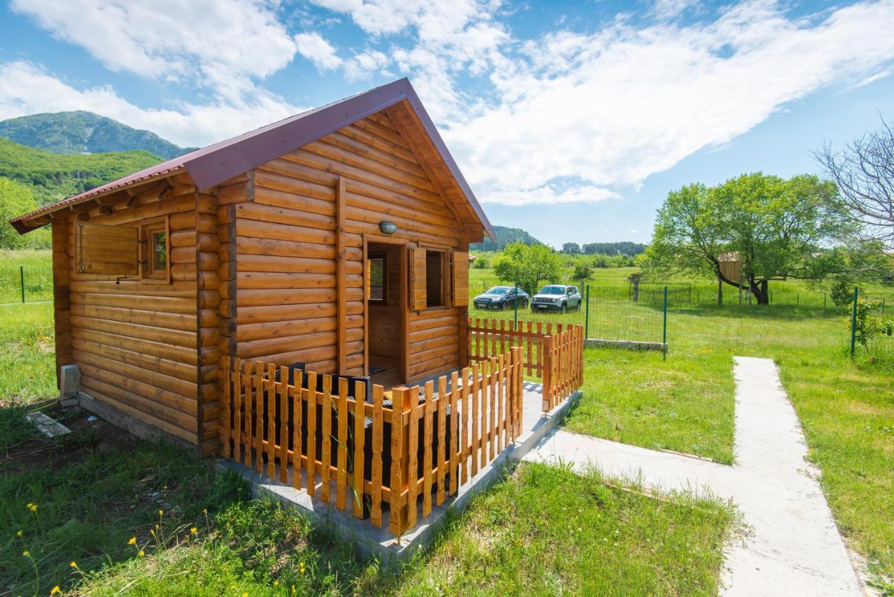 Lovcen Mountain Cottages Njegusi Екстер'єр фото